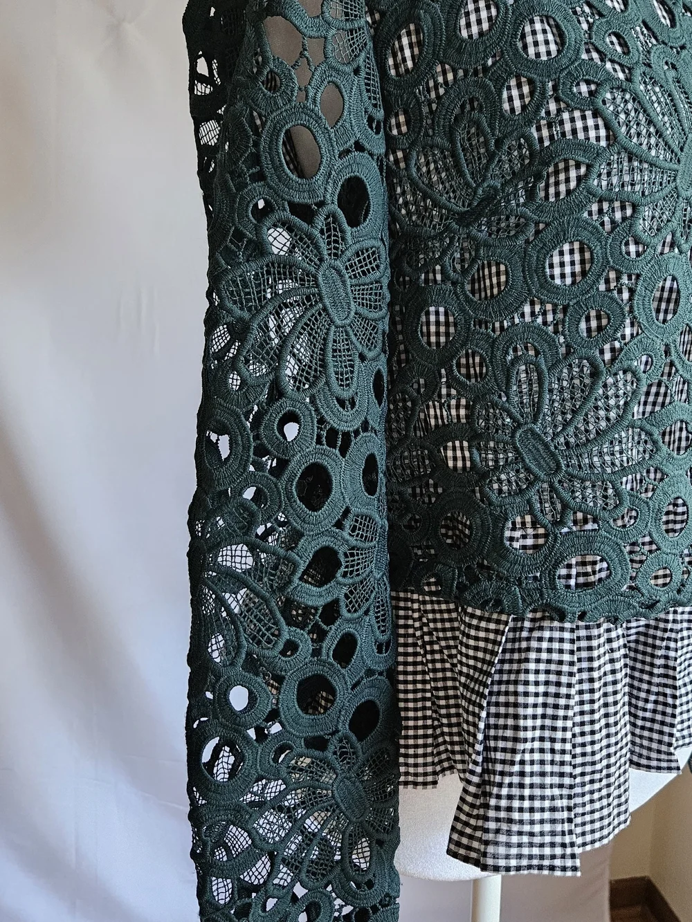 ​Maeve Anthropologie Dark Green Floral Guipure Lace & Gingham Peplum Blouse,Sz S